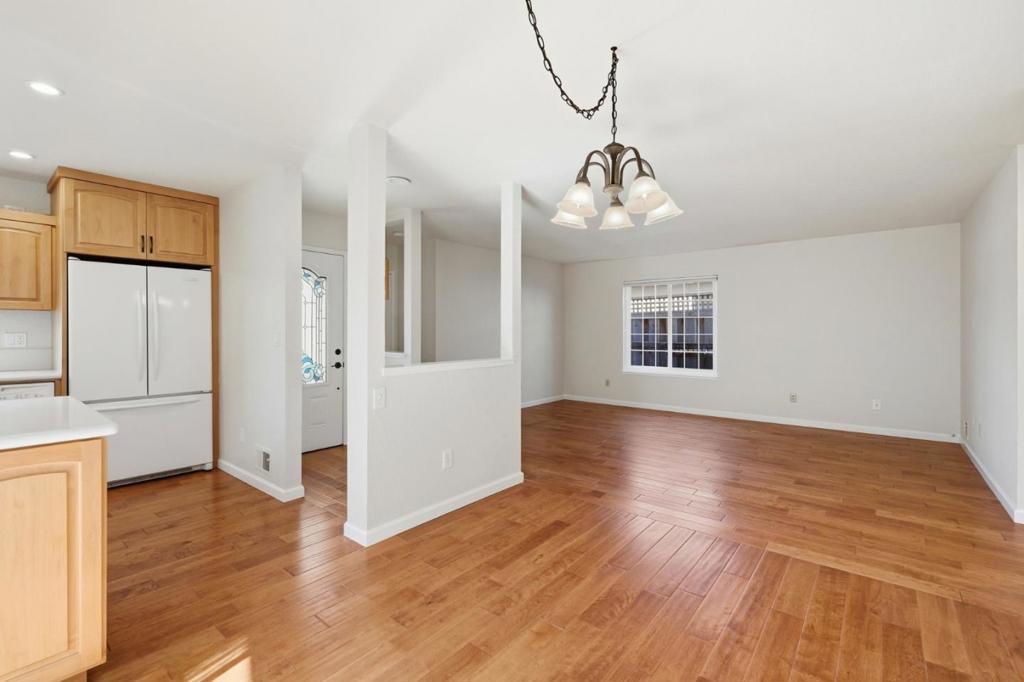 478 Vivienne Drive Property Photo 15