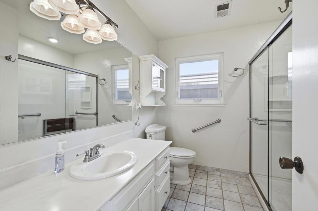 478 Vivienne Drive Property Photo 30