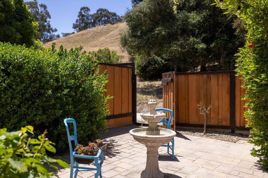 21012 Country Park Road Property Photo 29
