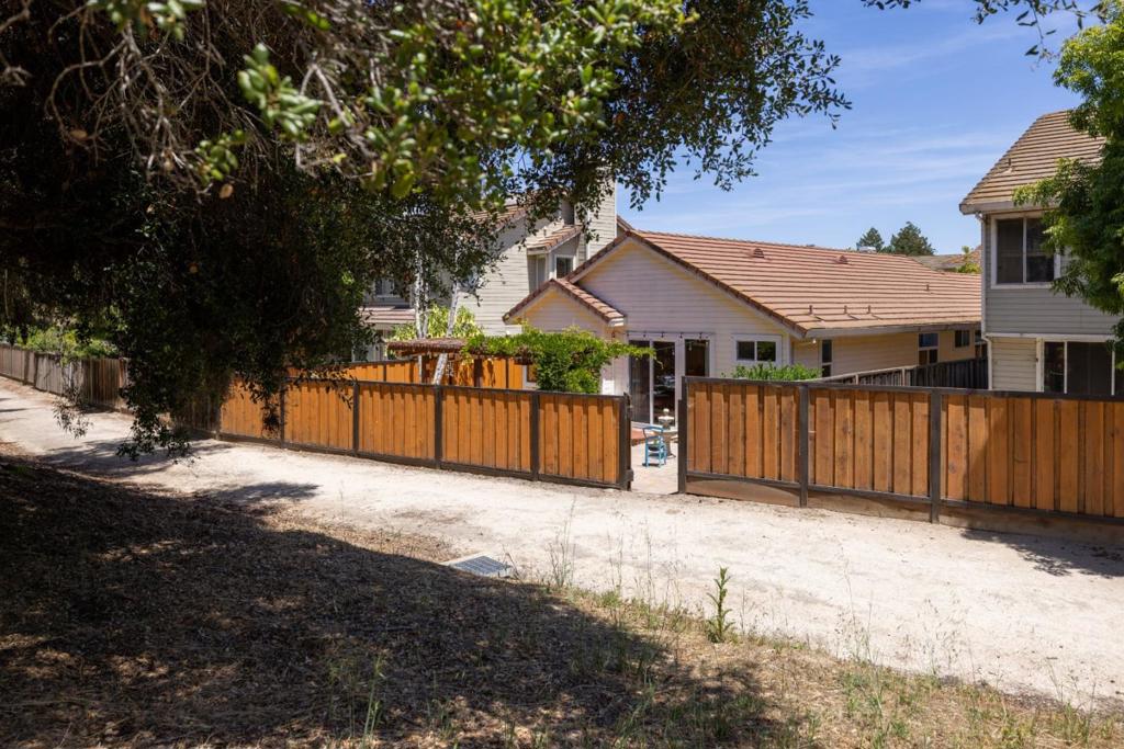 21012 Country Park Road Property Photo 32