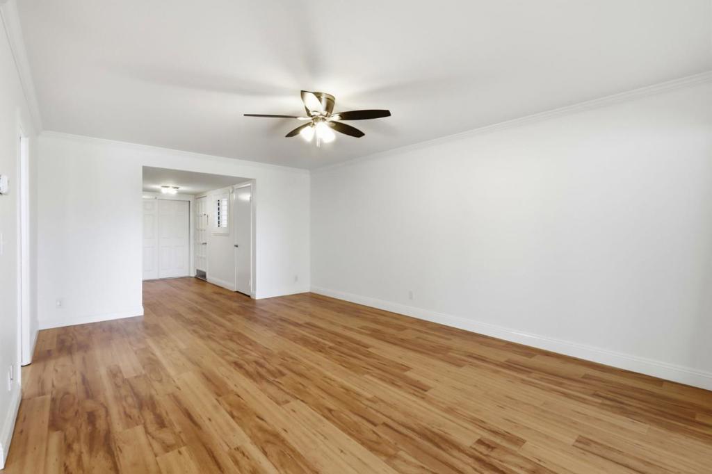 5438 Cribari Green Property Photo 4