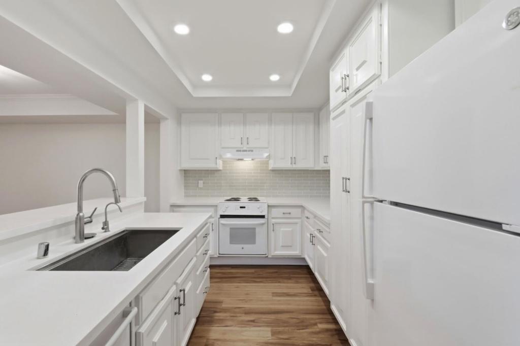 5438 Cribari Green Property Photo 6