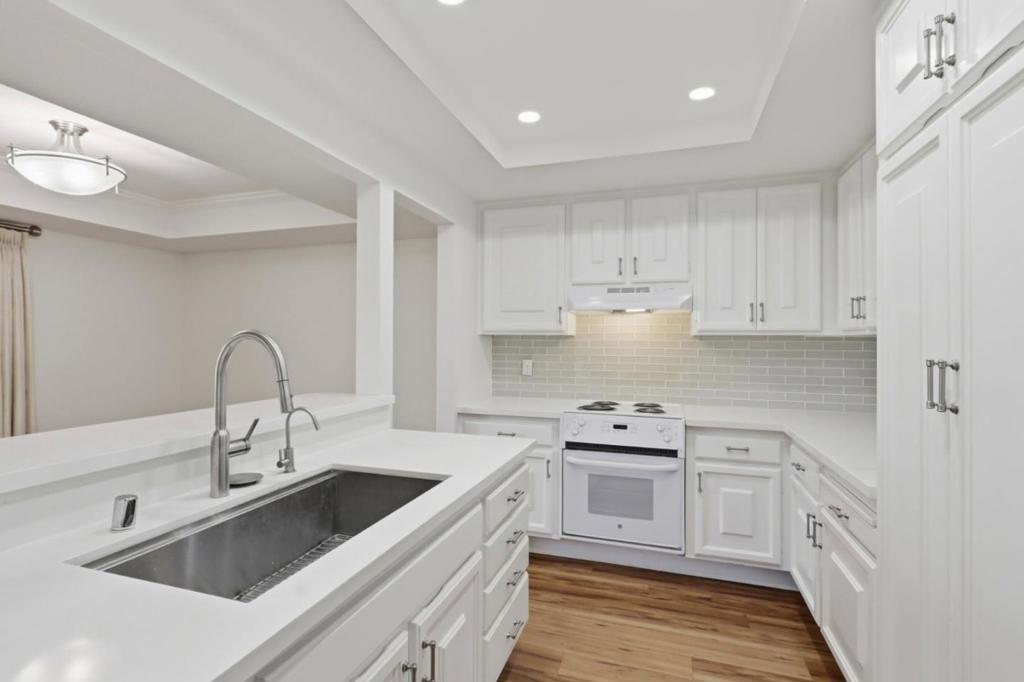 5438 Cribari Green Property Photo 7