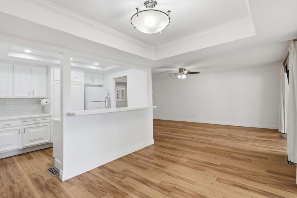 5438 Cribari Green Property Photo 13