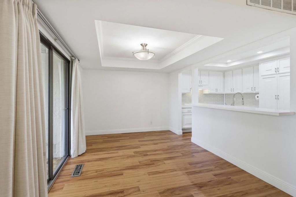 5438 Cribari Green Property Photo 14