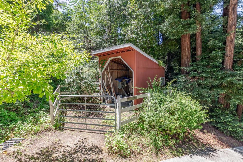 855 Patrol Road Property Photo 36