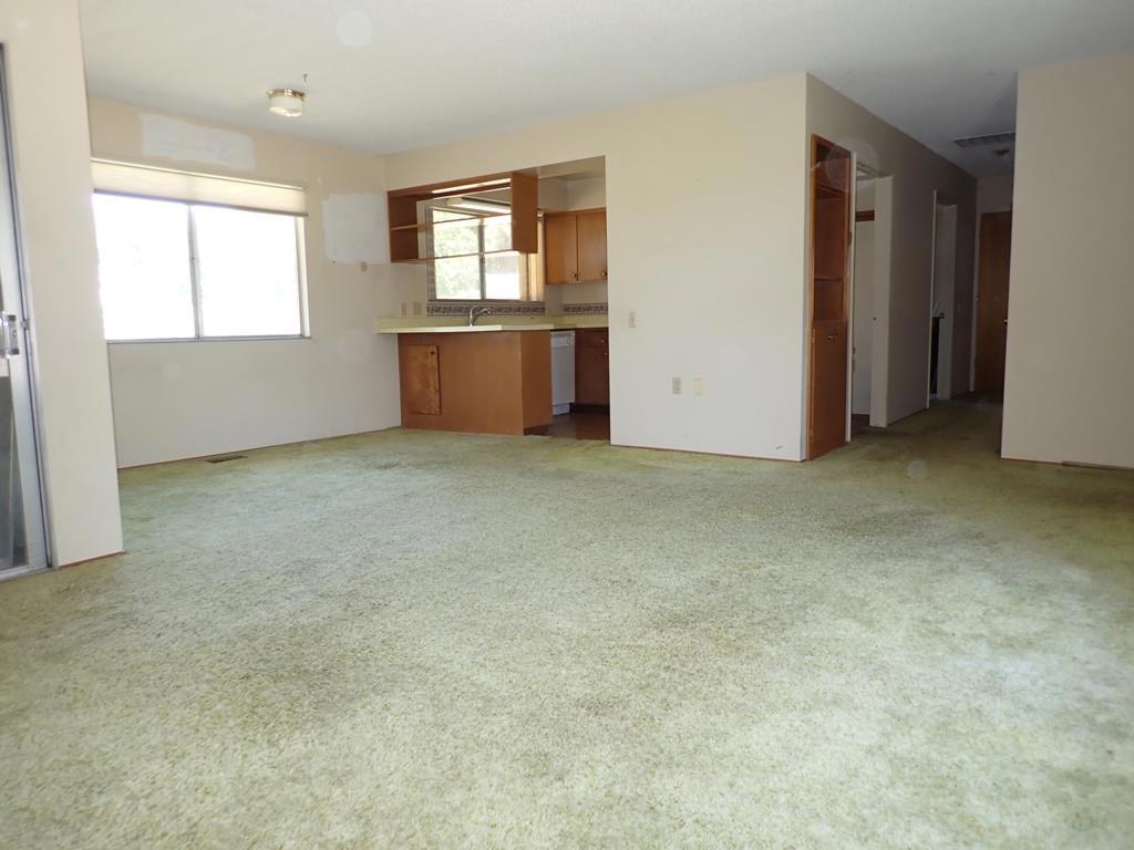 169 Rainier Circle Property Photo 5