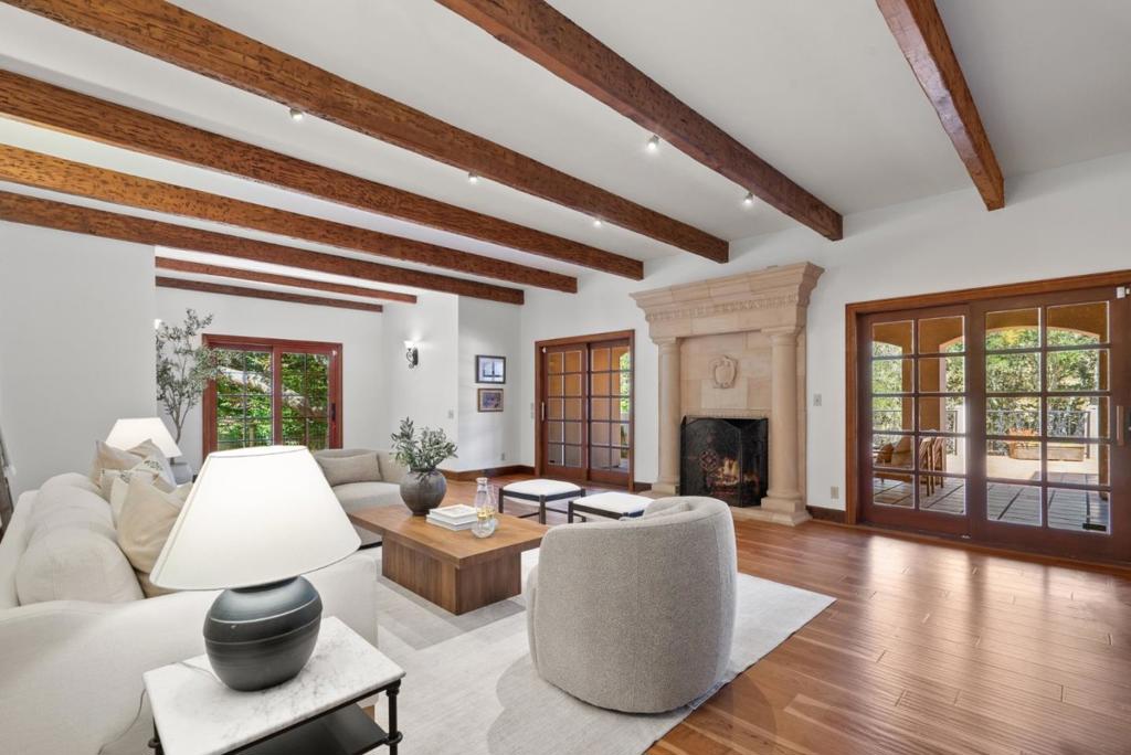 2240 N Rodeo Gulch Road Property Photo 8