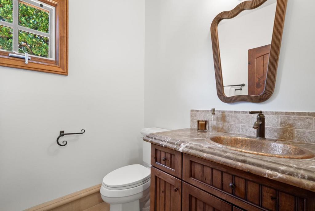 2240 N Rodeo Gulch Road Property Photo 21