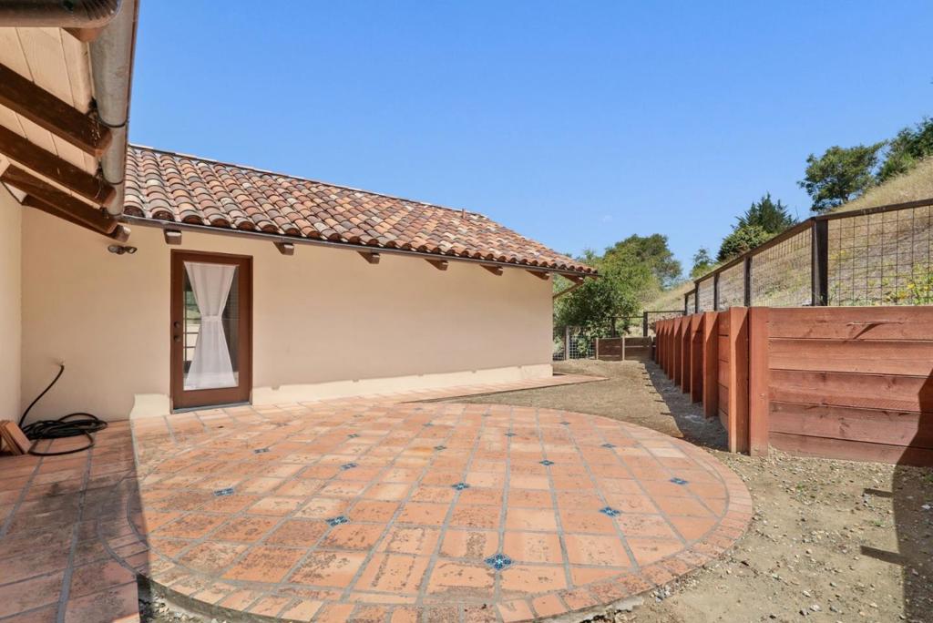 2240 N Rodeo Gulch Road Property Photo 71