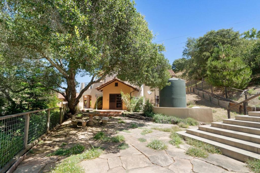 2240 N Rodeo Gulch Road Property Photo 105