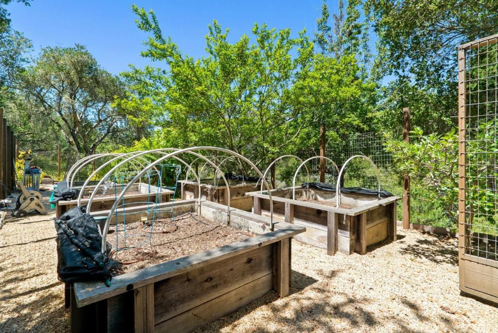2240 N Rodeo Gulch Road Property Photo 110