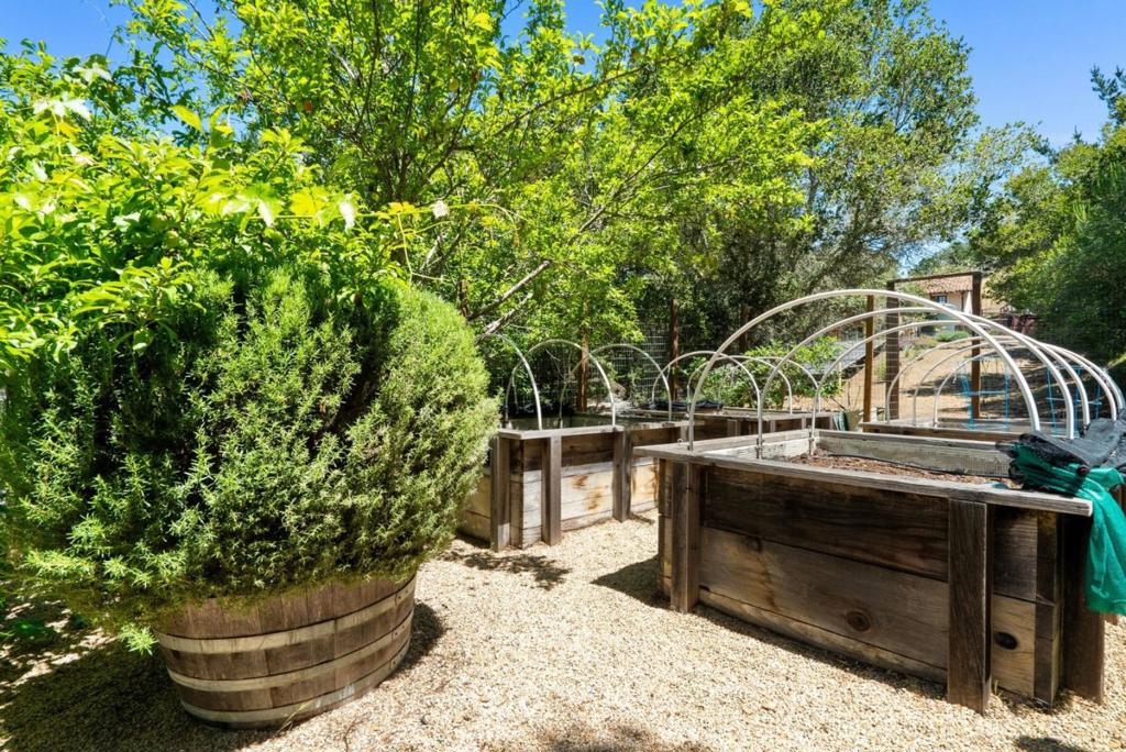 2240 N Rodeo Gulch Road Property Photo 111