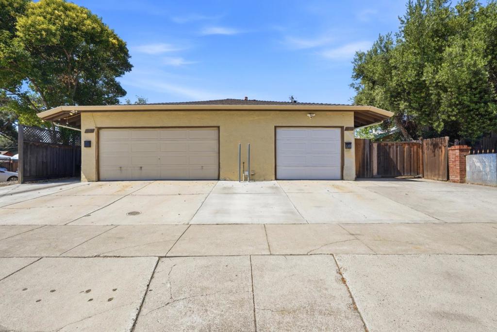 159 Roundtable Drive Property Photo 2