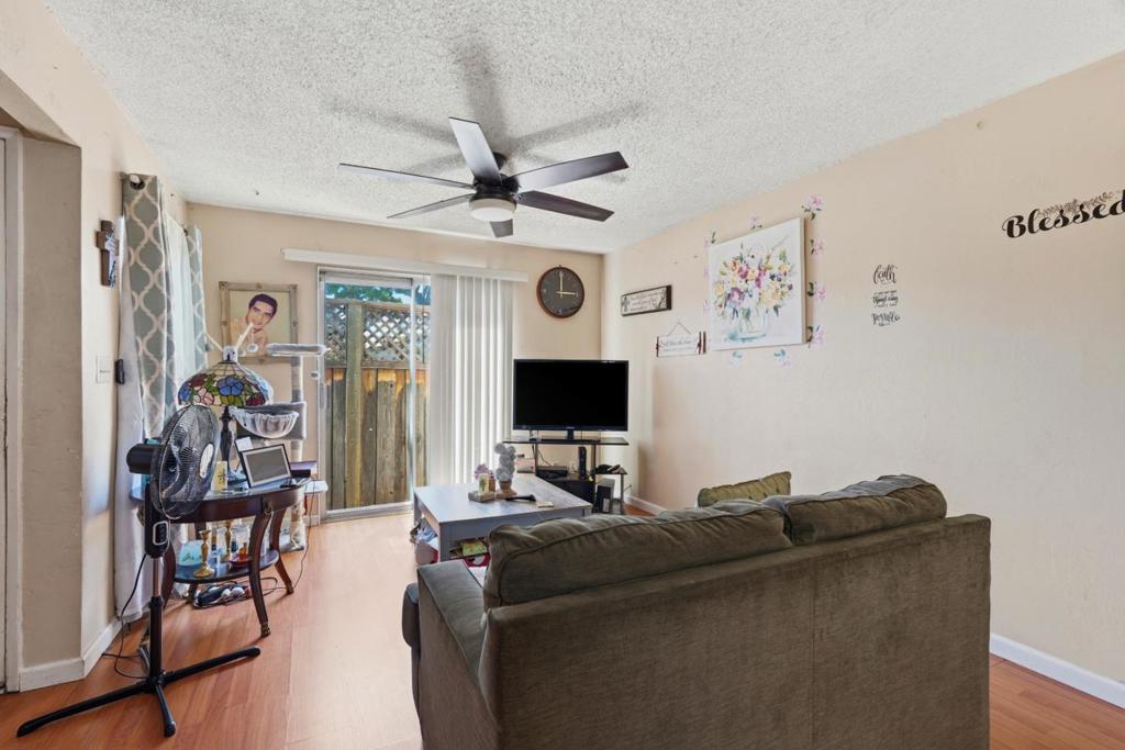 159 Roundtable Drive Property Photo 8
