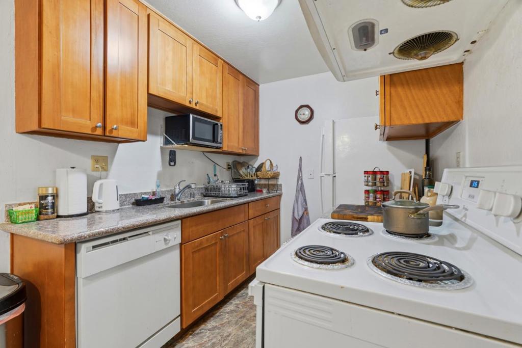 159 Roundtable Drive Property Photo 10