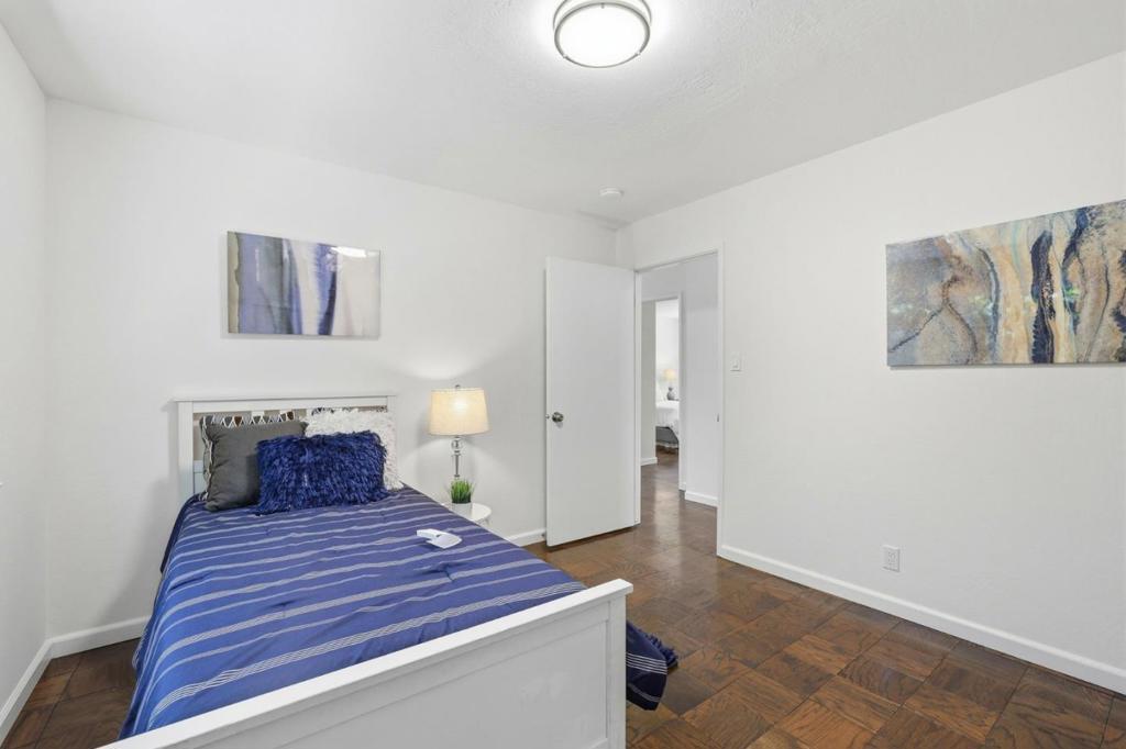 24 Scharff Avenue Property Photo 28