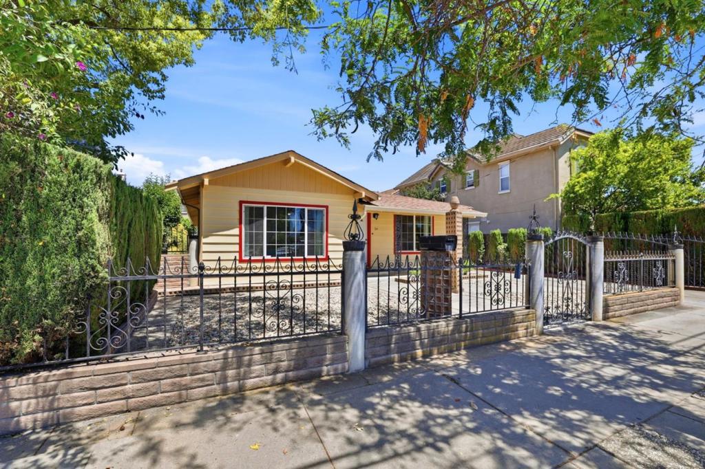 24 Scharff Avenue Property Photo 43