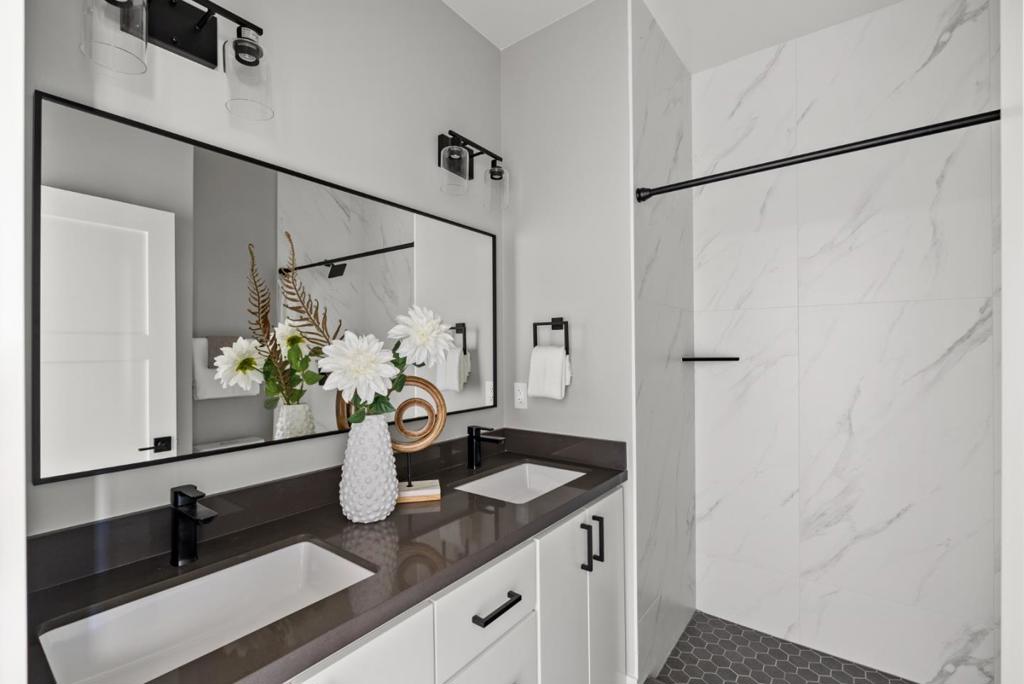 ML82050118 Property Photo 23