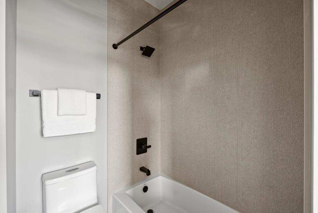 ML82050118 Property Photo 26