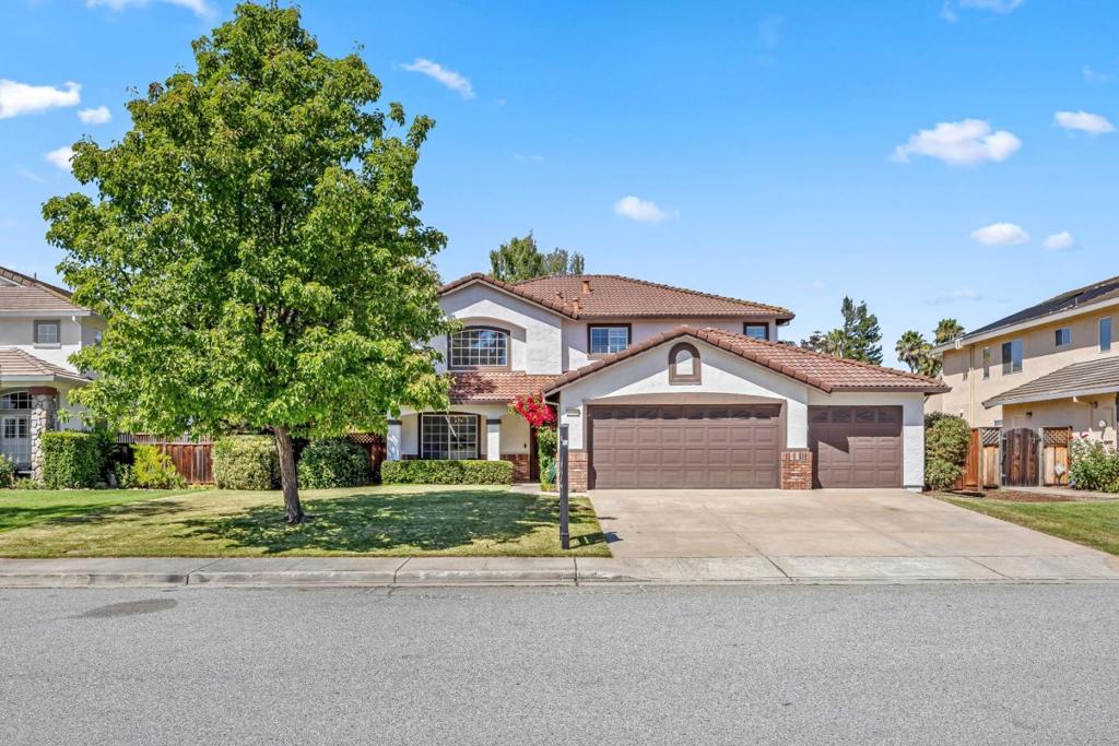 15390 La Arboleda Way Property Photo 1