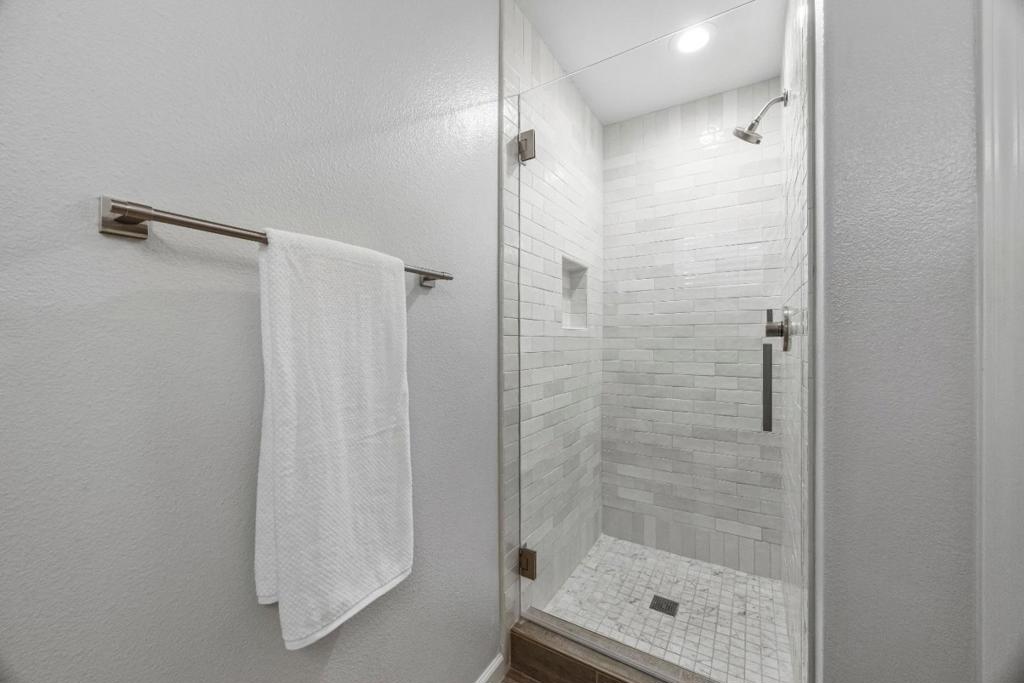 15390 La Arboleda Way Property Photo 28
