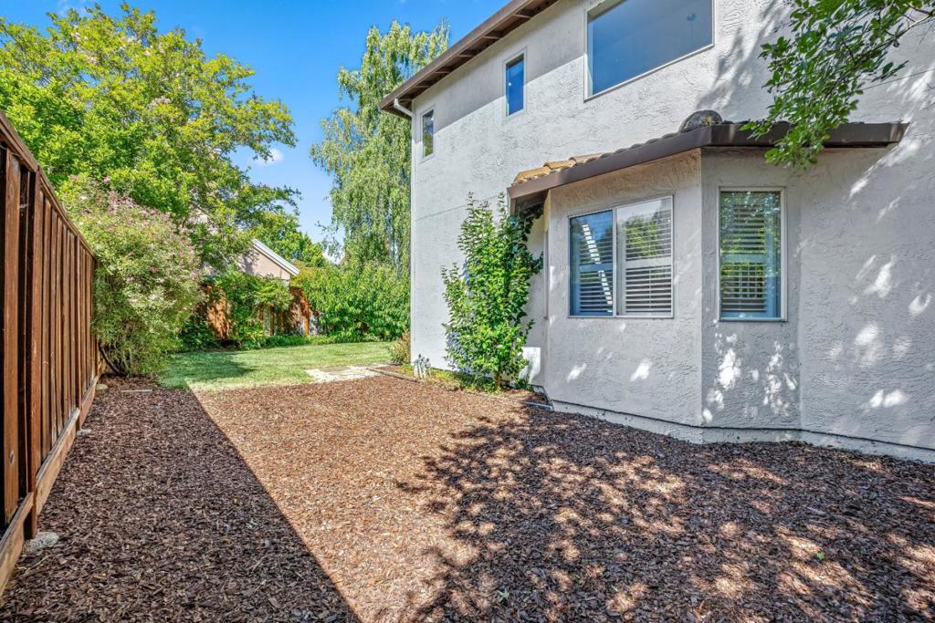 15390 La Arboleda Way Property Photo 49