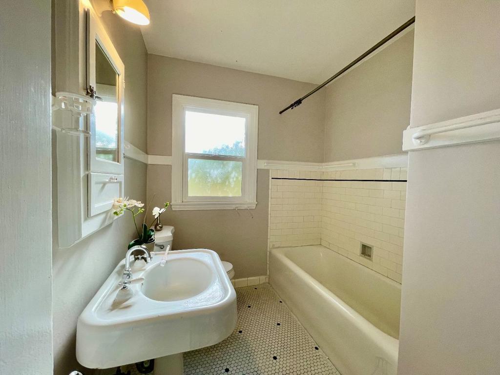 ML82050130 Property Photo 15