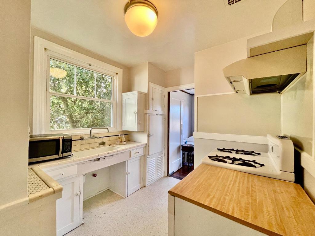 ML82050130 Property Photo 17