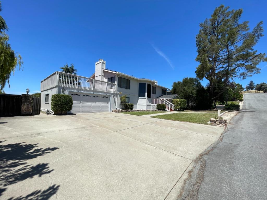 60 Franks Drive Property Photo 3