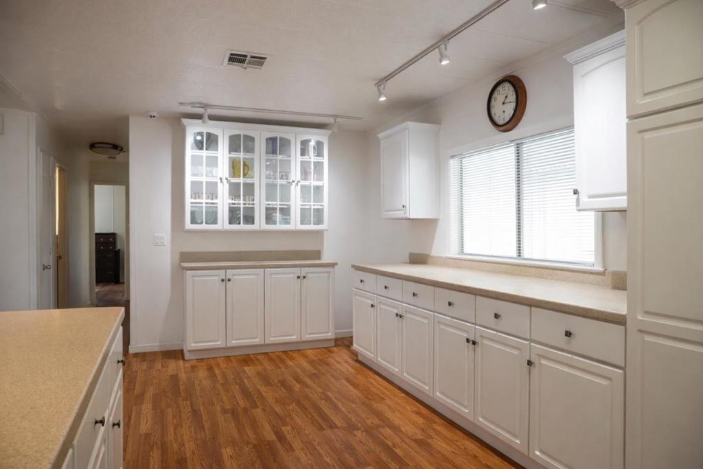 150 Kern Street 150 Property Photo 7