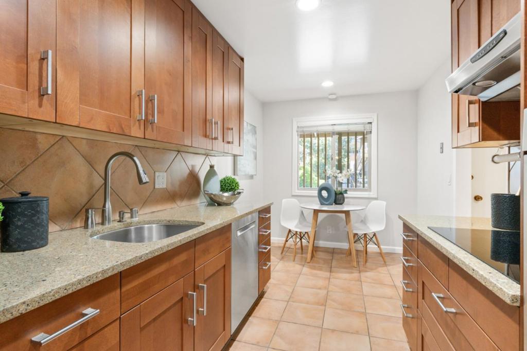 2315 Eastridge Avenue 724 Property Photo 13