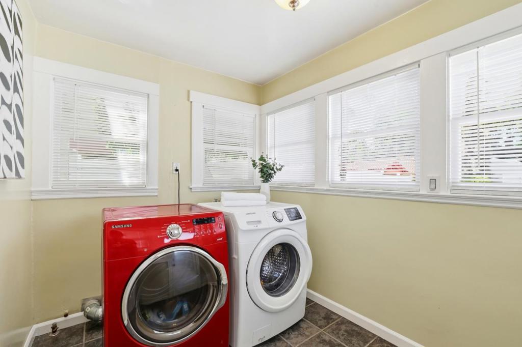 871 Paula Street Property Photo 32