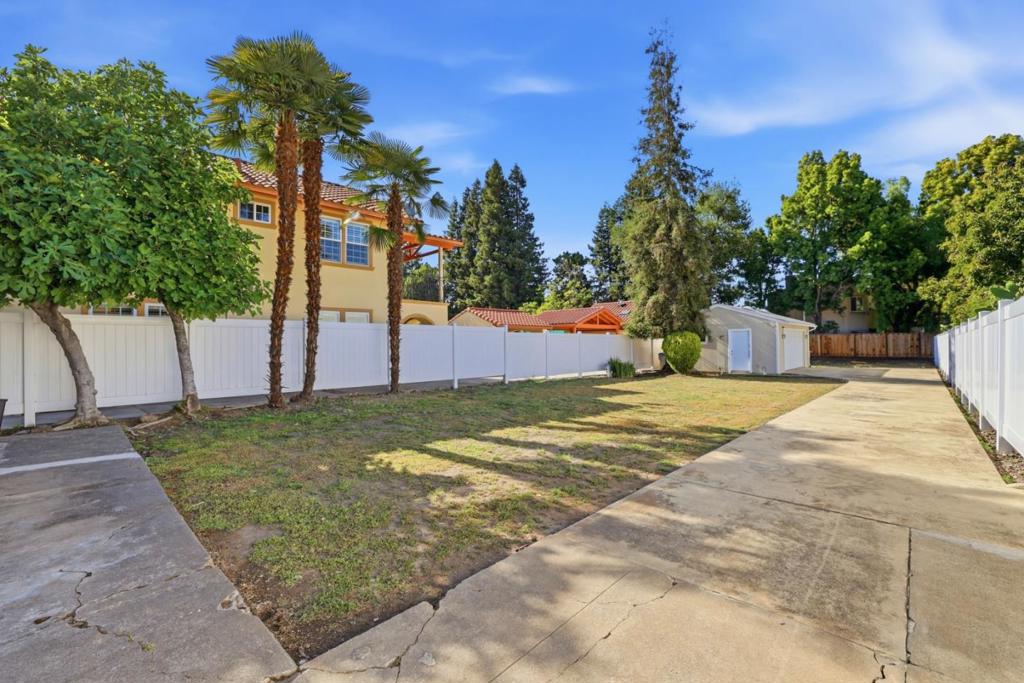 871 Paula Street Property Photo 35