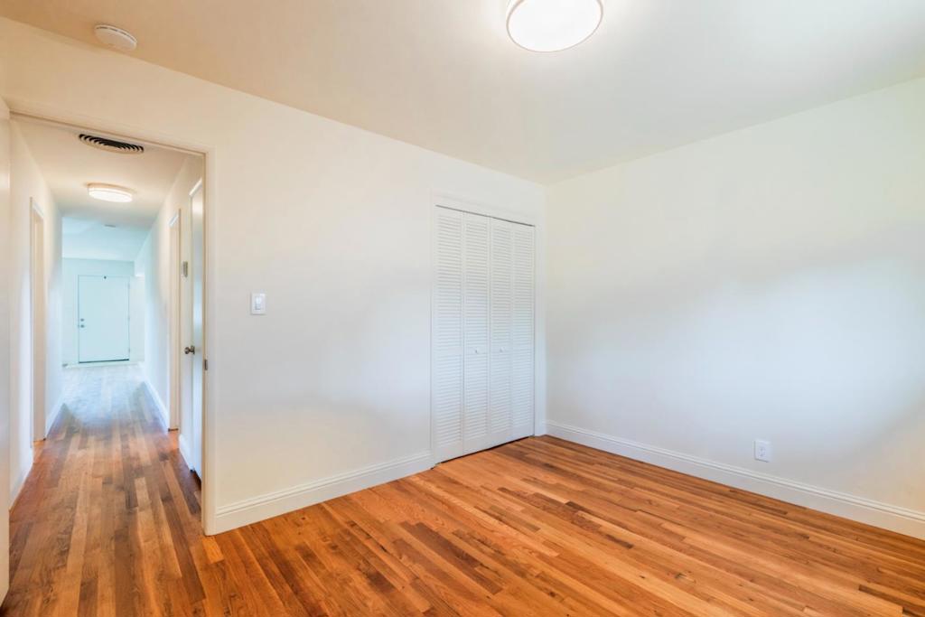 1072 Carson Street Property Photo 17