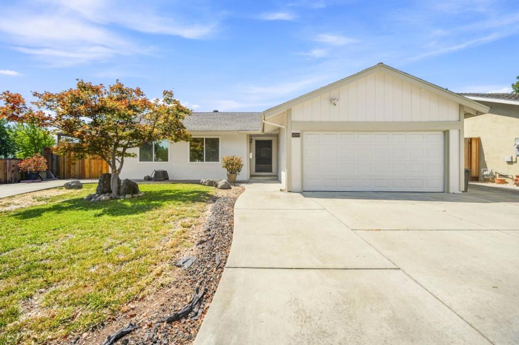 6099 Larchmont Drive Property Photo 1
