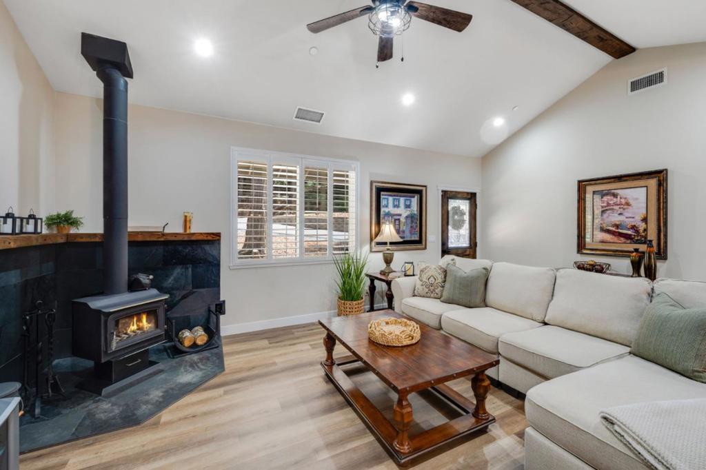 3884 Opal Trail Property Photo 9