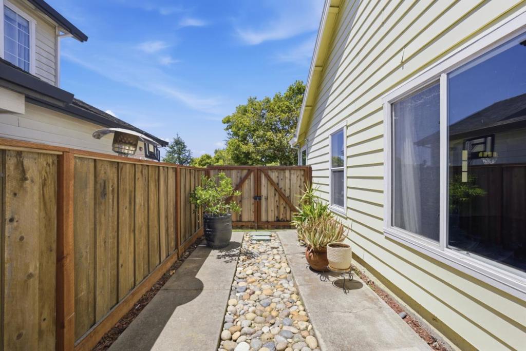 1774 Declaration Street Property Photo 35
