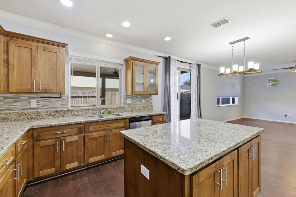 3560 Trentino Street Property Photo 13
