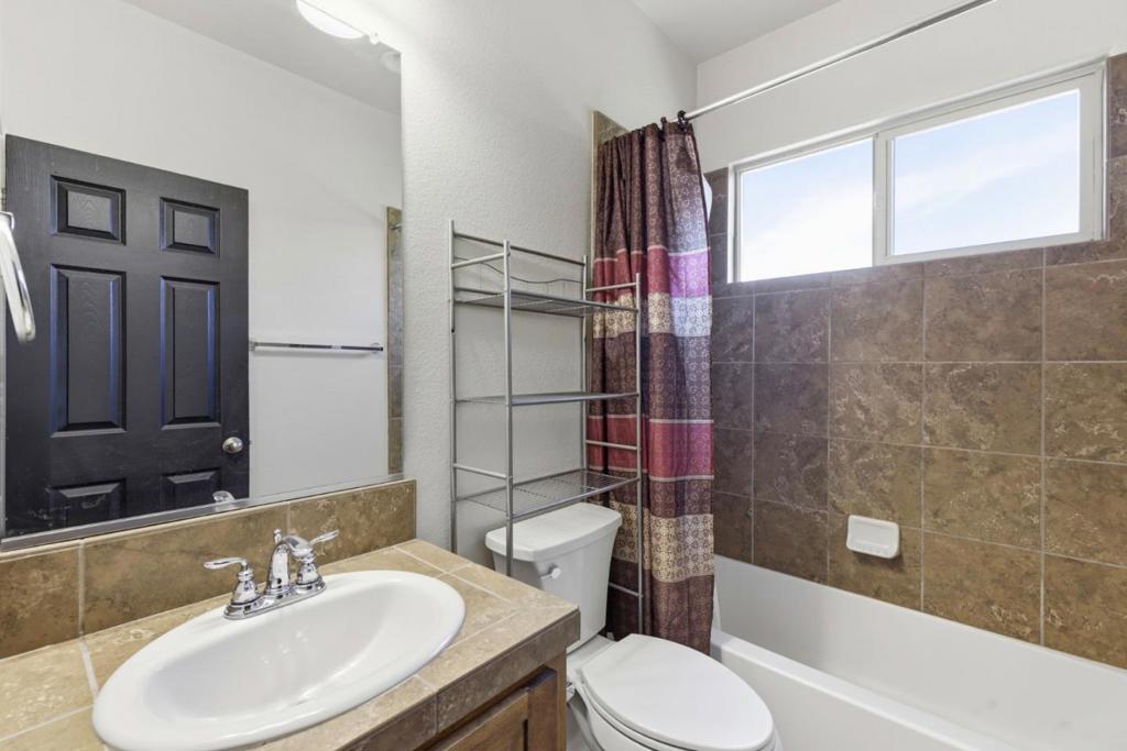 3560 Trentino Street Property Photo 20