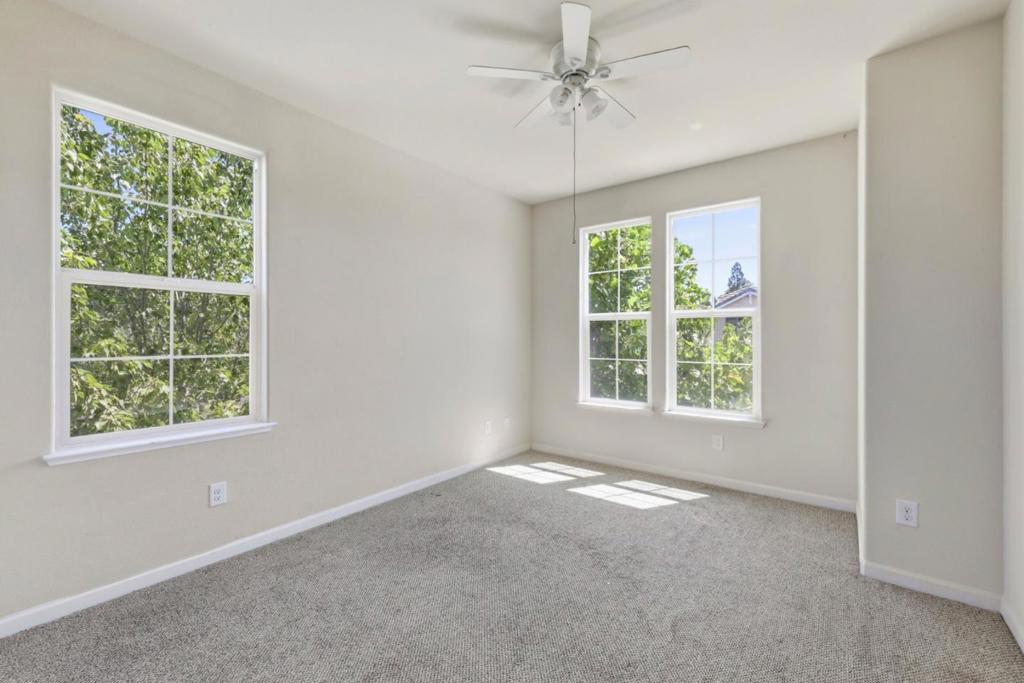 3560 Trentino Street Property Photo 28