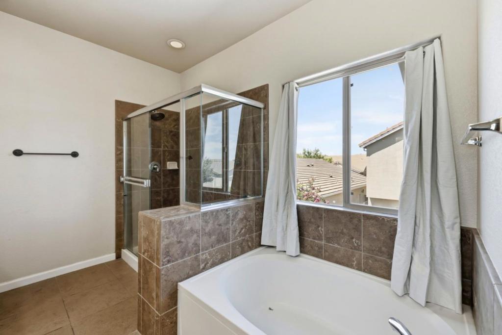 3560 Trentino Street Property Photo 37