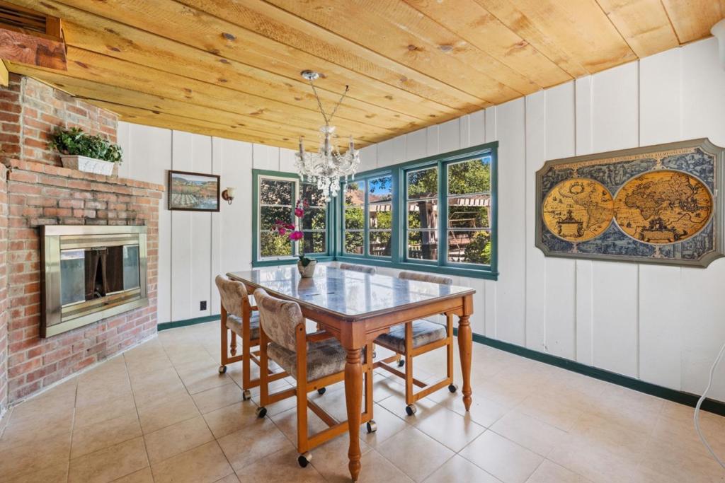 16219 Highland Drive Property Photo 4