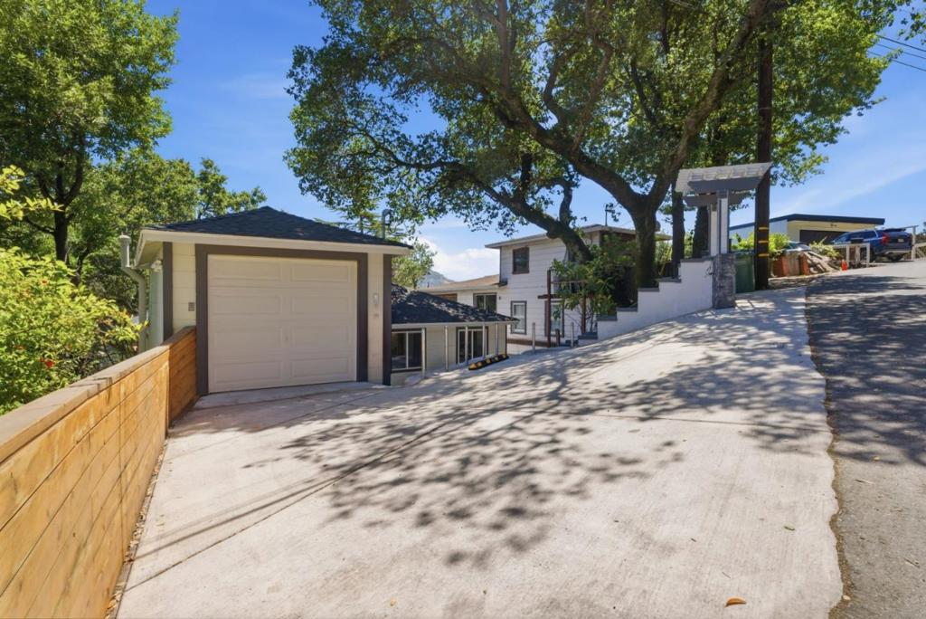 30 Fair Drive Property Photo 11