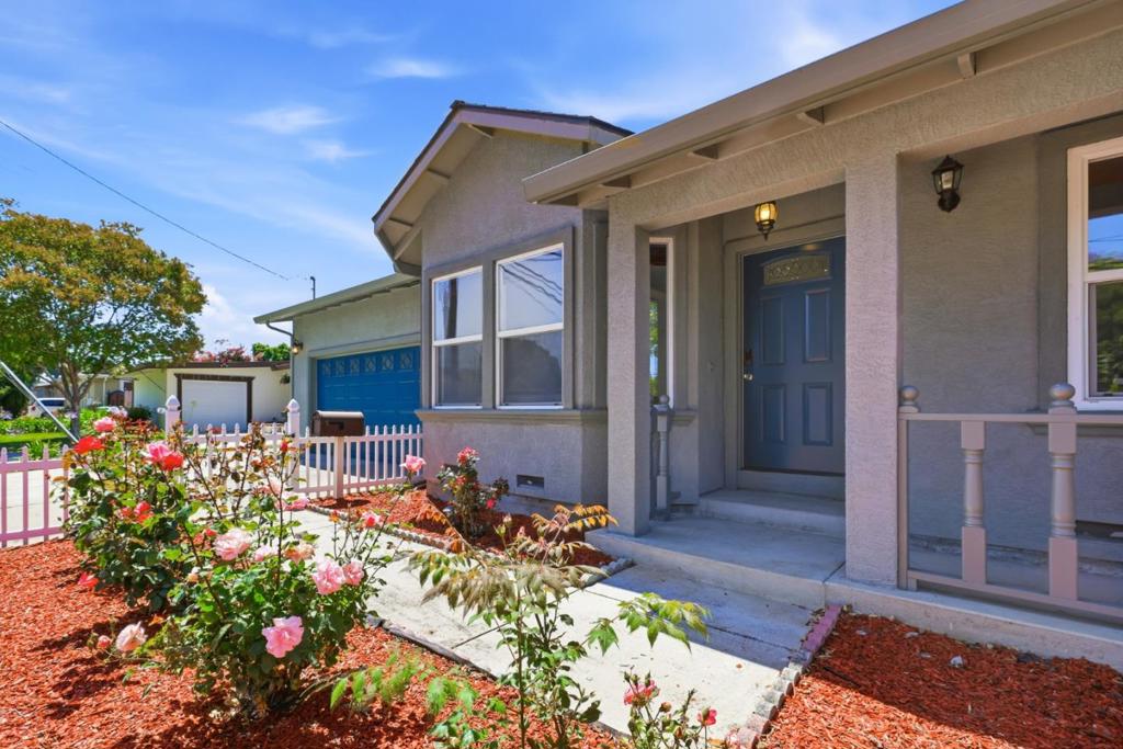 33713 Colgate Drive Property Photo 3