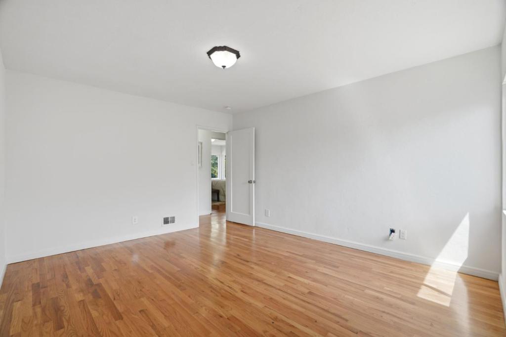 1895 Walnut Grove Avenue Property Photo 20