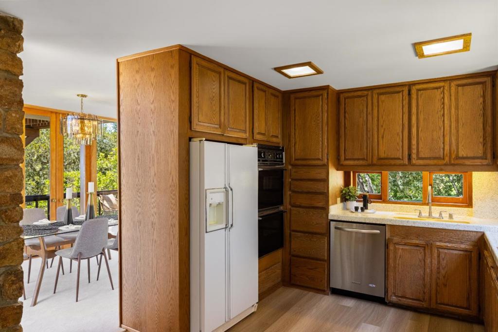 Corona Road Property Photo 11