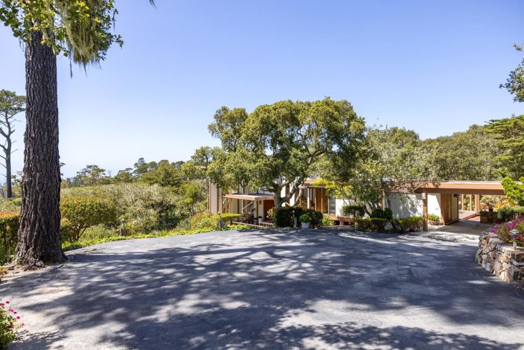 Corona Road Property Photo 32