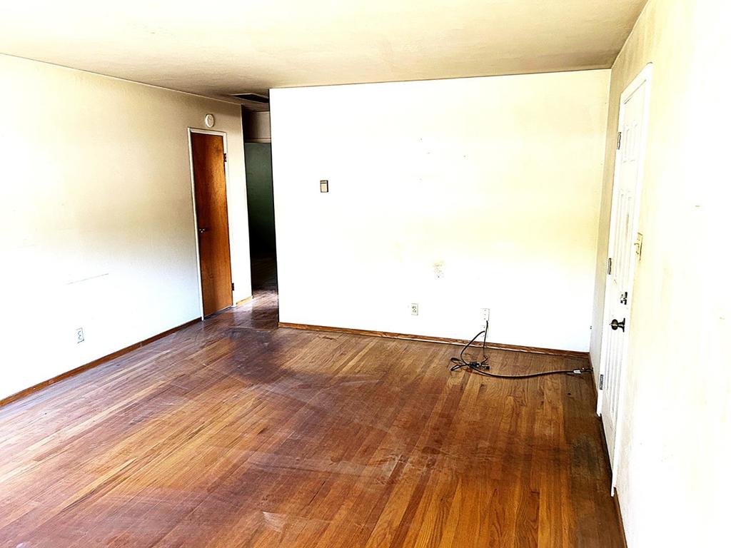 1470 Lincoln Avenue Property Photo 5