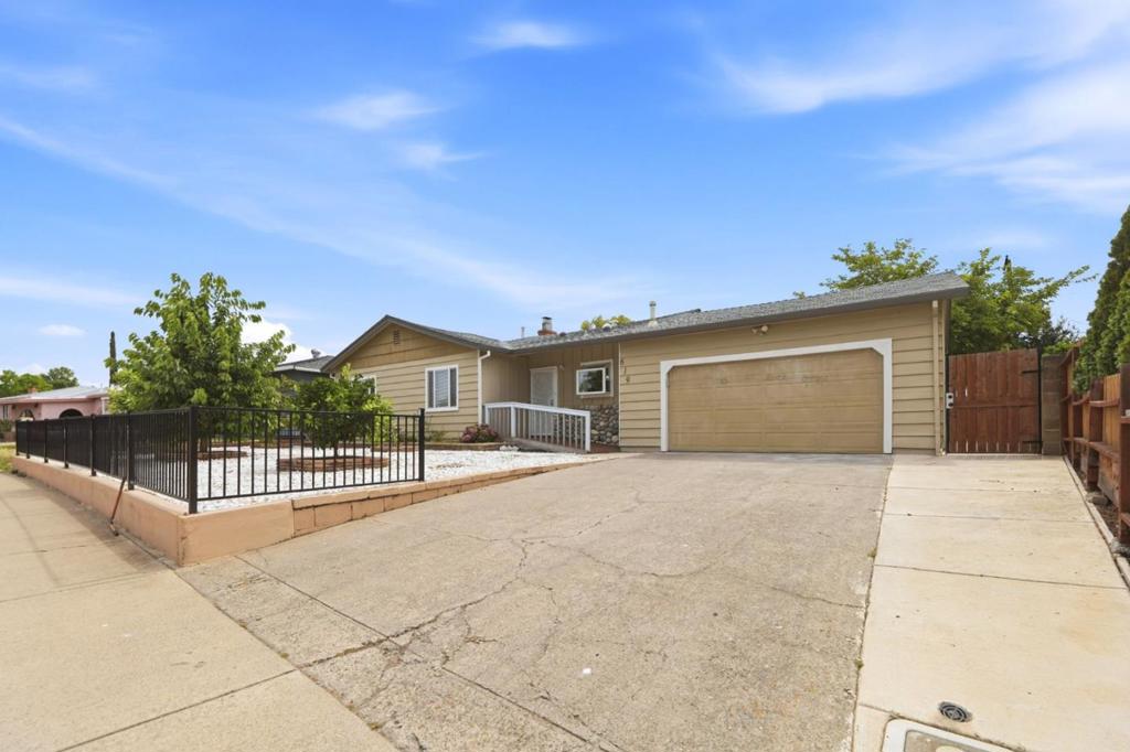 619 Wales Drive Property Photo 1
